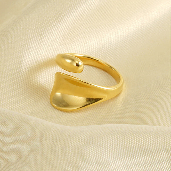 Robrasim Contemporary Fluid Shape Statement Ring - Chunky Polished Gold Ring for Everyday Wear